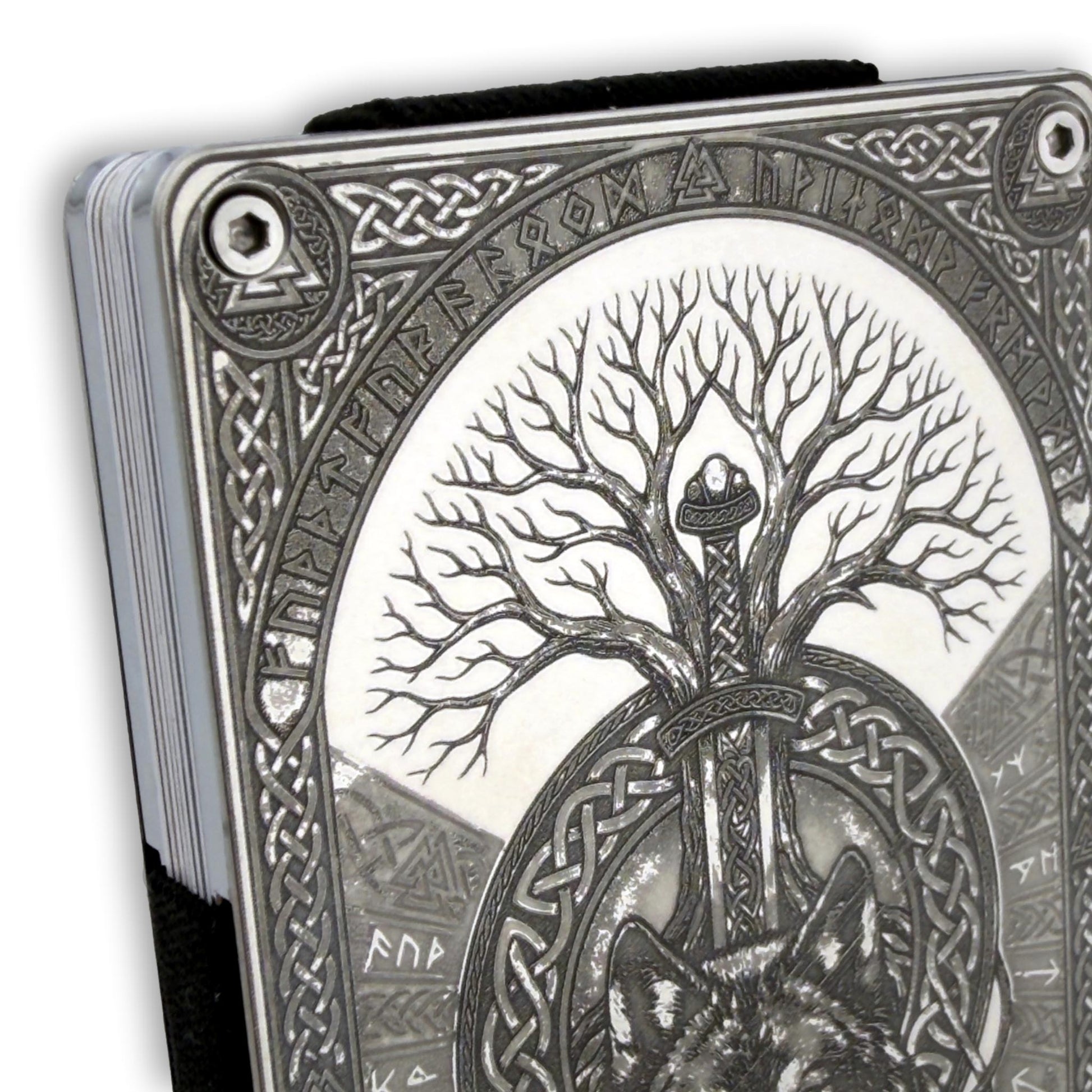 Moxxley MX-414 engraved credit card holder – tattoo design close-up detail (front)