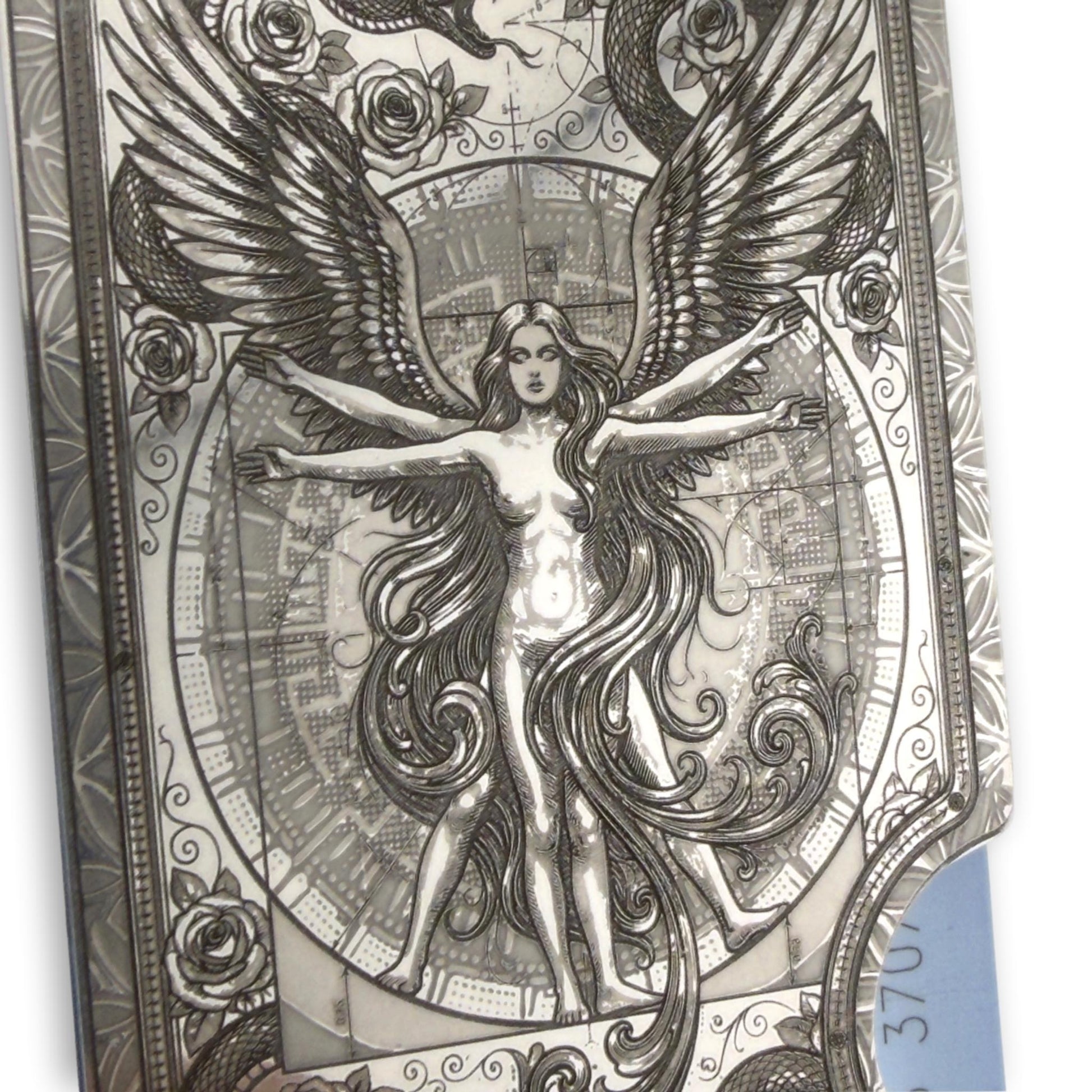 Moxxley MX-408 engraved credit card holder – tattoo design close-up detail (front)