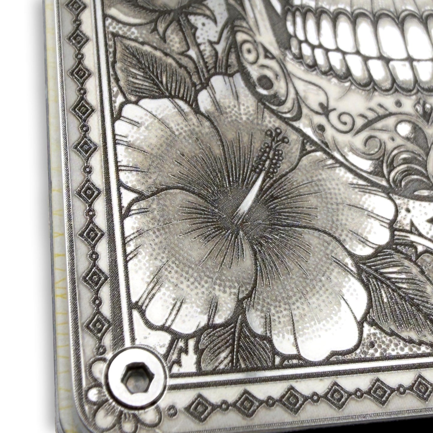 Moxxley MX-405 stainless steel card holder – engraving close-up detail (back)