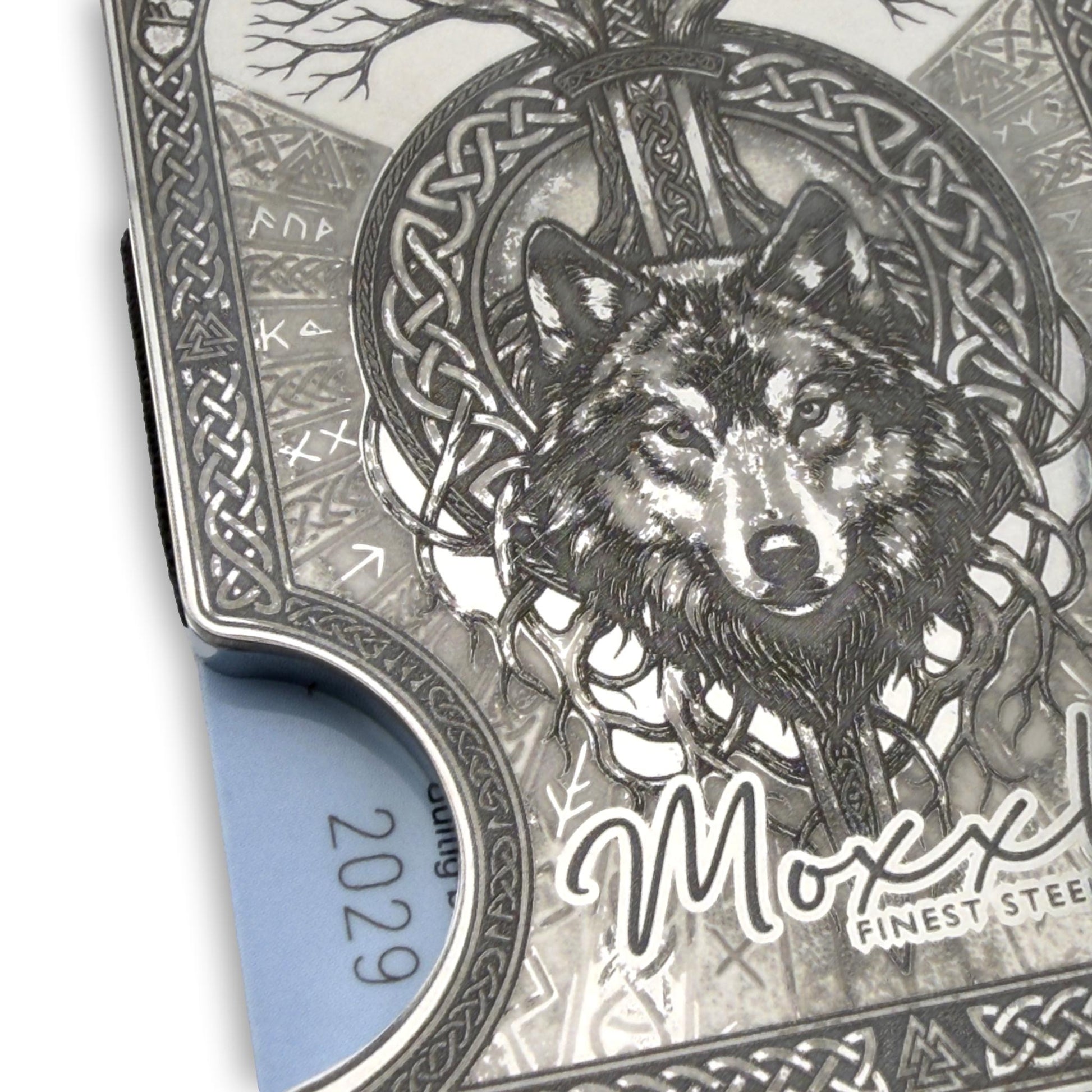 Moxxley MX-414 stainless steel card holder – engraving close-up detail (back)