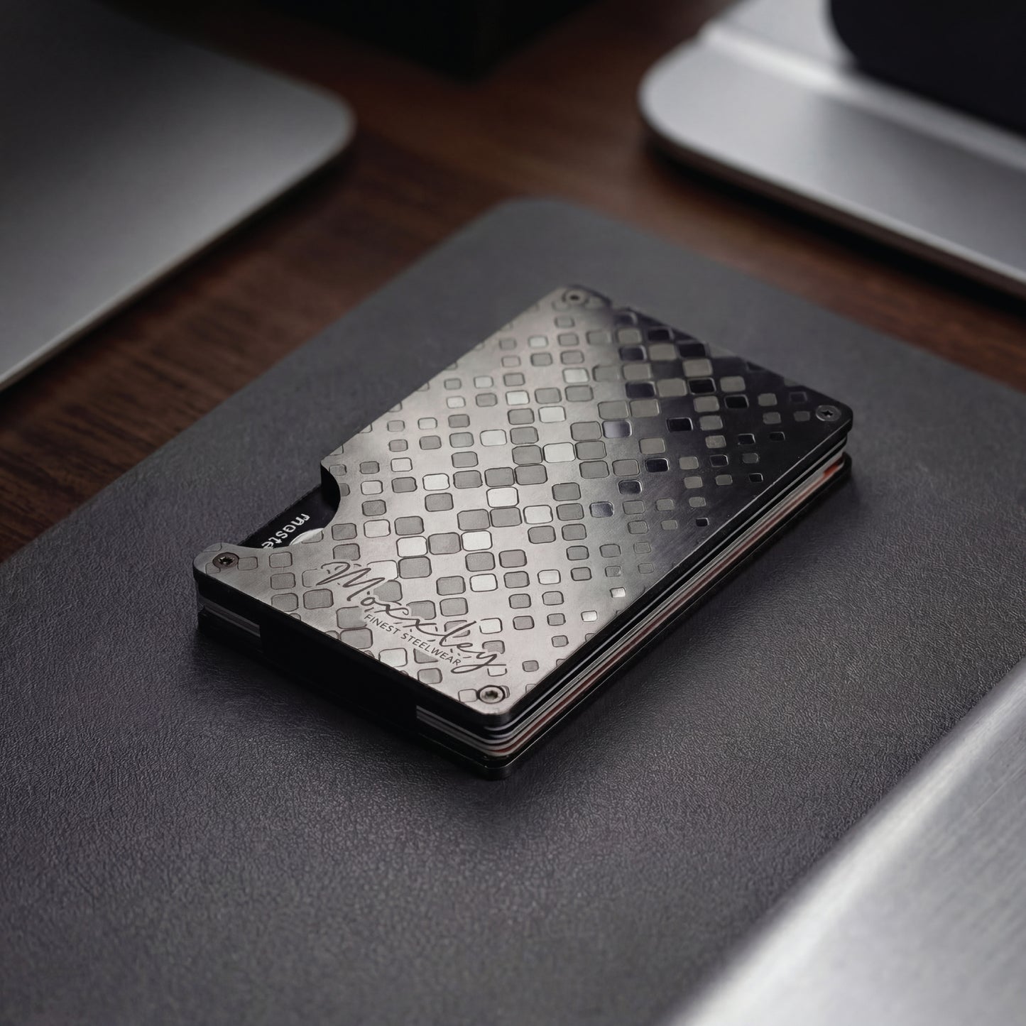 Moxxley MX-301 slim metal credit card holder – 316 stainless steel minimalist wallet