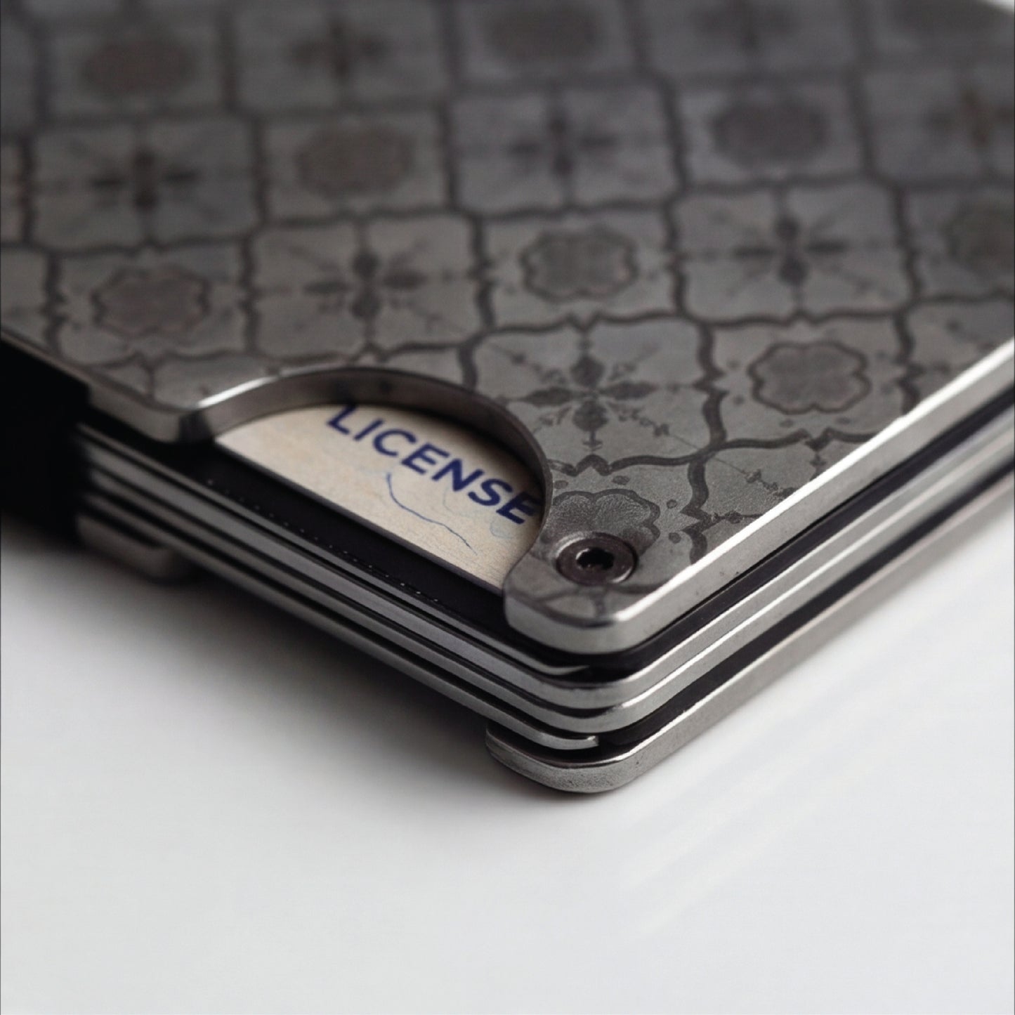 Moxxley MX-305 slim metal credit card holder – 316 stainless steel minimalist wallet