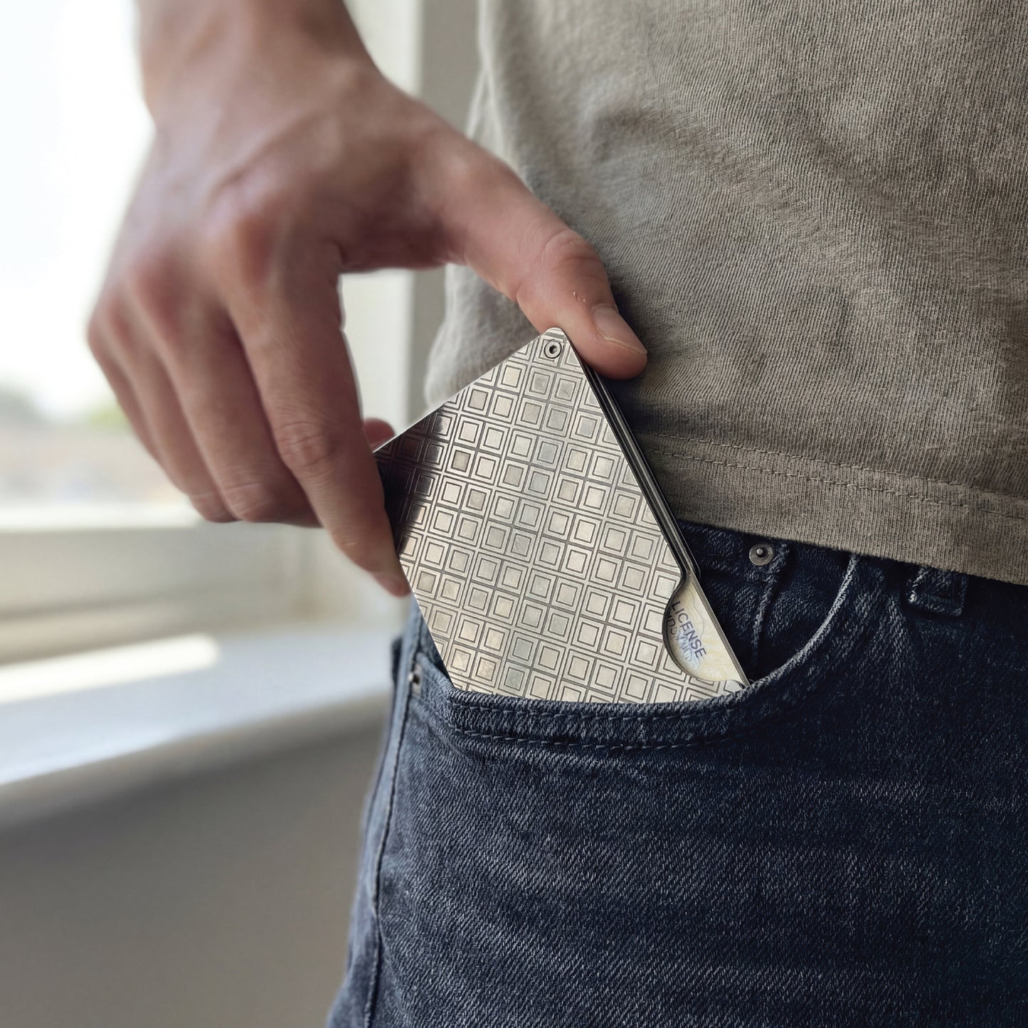 Moxxley MX-309 slim metal credit card holder – 316 stainless steel minimalist wallet