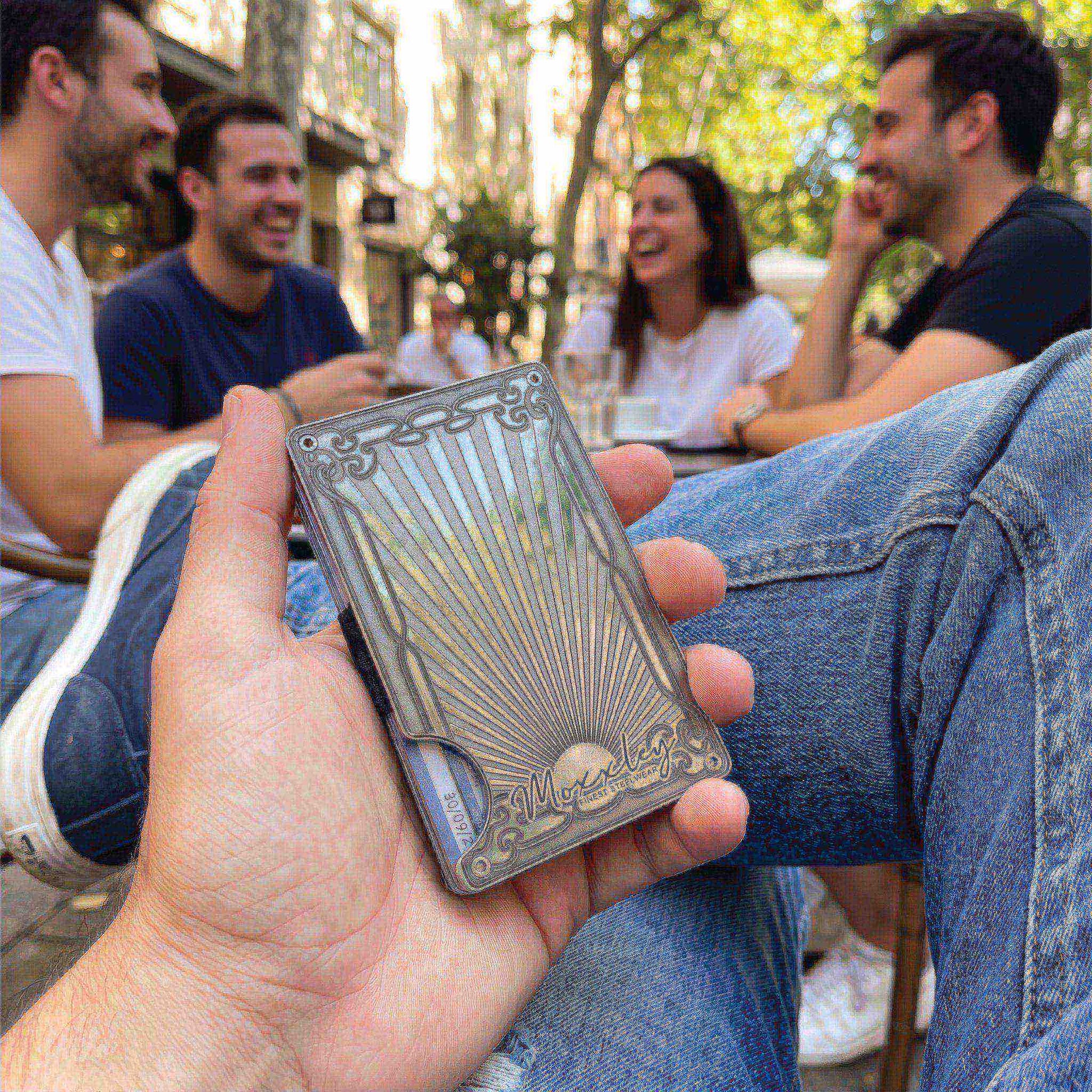 Moxxley MX-337 metal credit card holder – slim stainless steel wallet with money clip, playing-card design