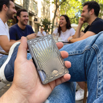 Moxxley MX-337 metal credit card holder – slim stainless steel wallet, playing-card design