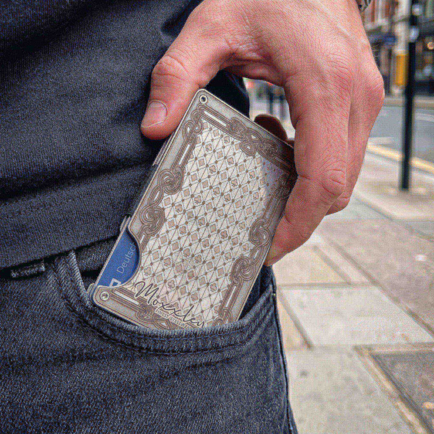 Moxxley MX-339 metal credit card holder – slim stainless steel wallet with money clip, playing-card design