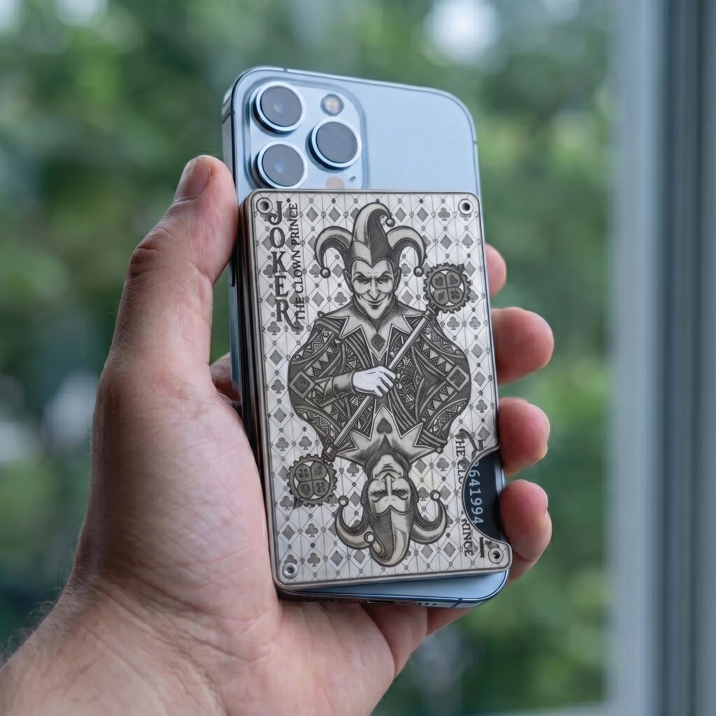 Moxxley MX-339 metal credit card holder – slim stainless steel wallet, playing-card design
