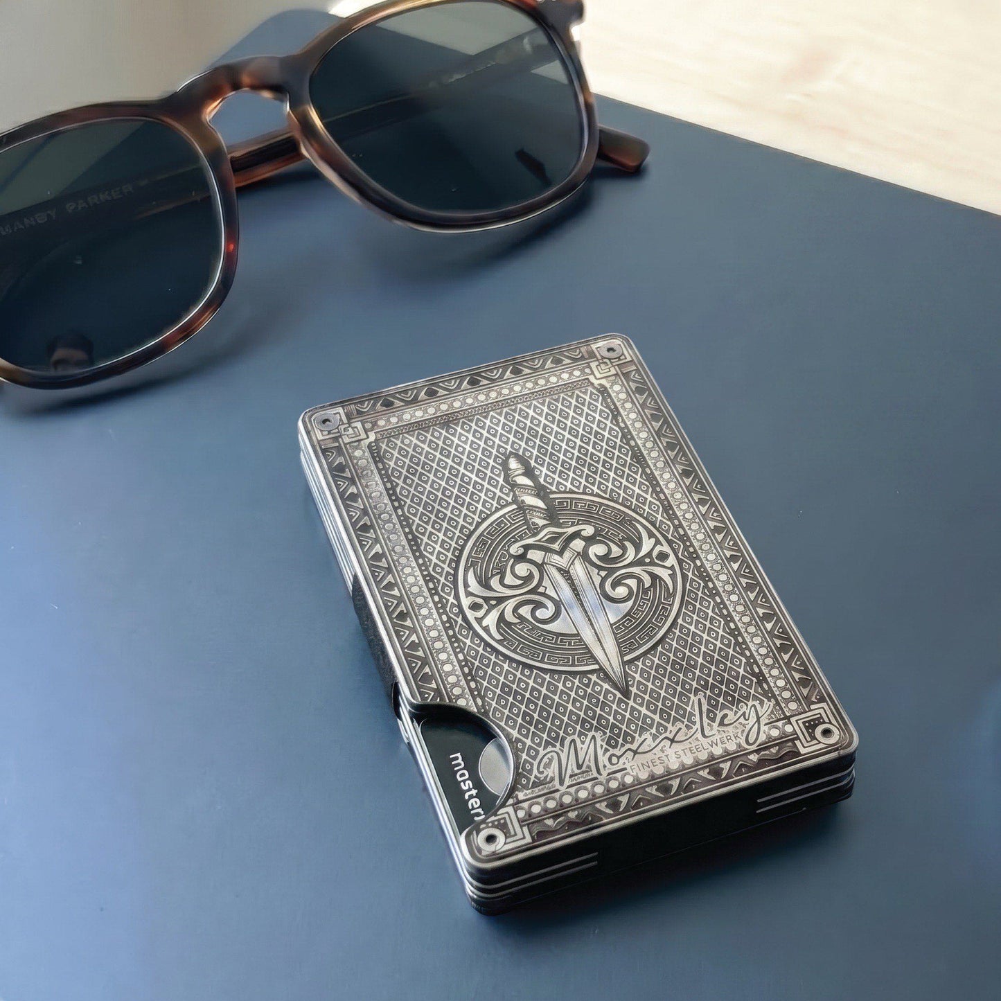 Moxxley MX-343 metal credit card holder – slim stainless steel wallet with money clip, playing-card design