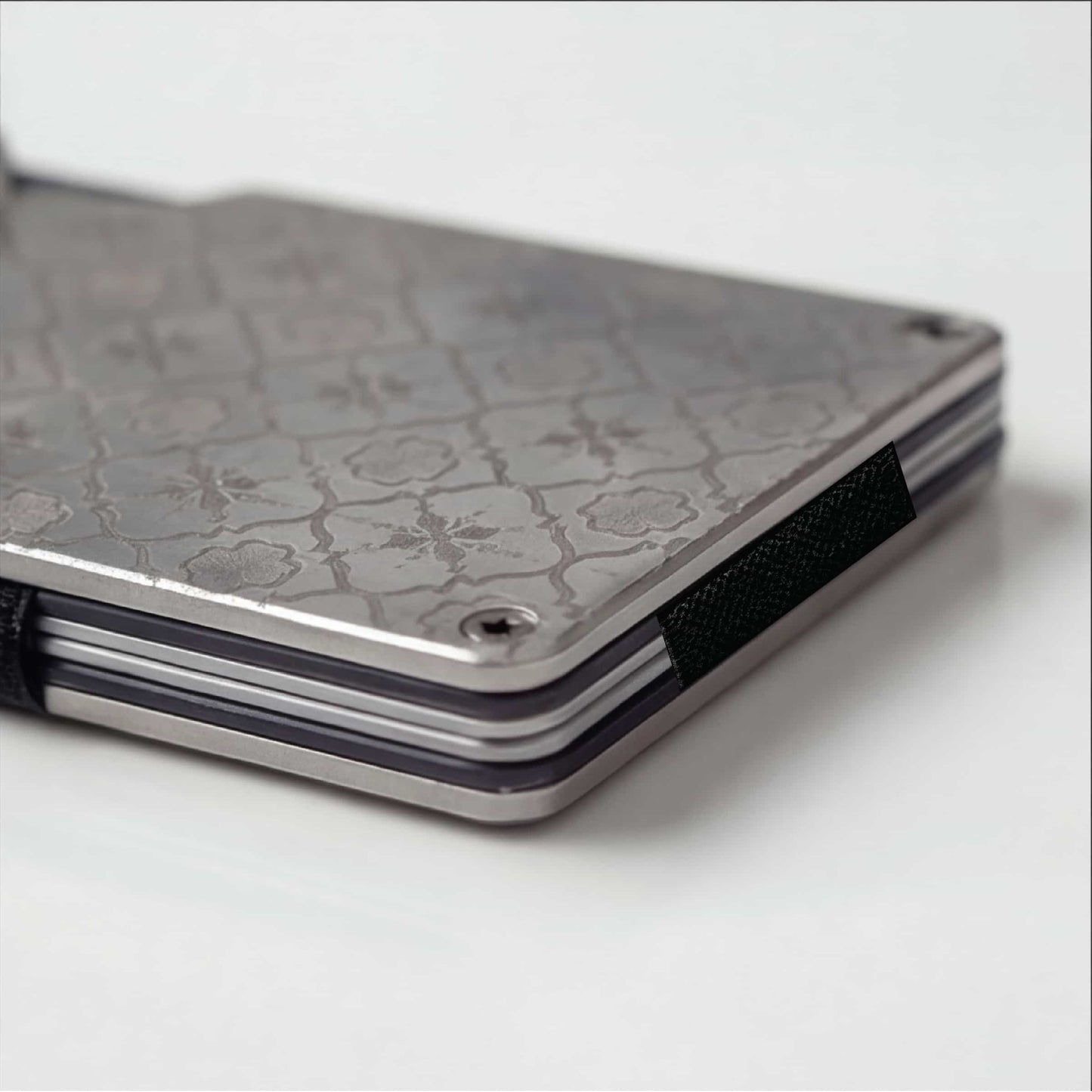 Moxxley MX-305 slim metal credit card holder – 316 stainless steel minimalist wallet with money clip