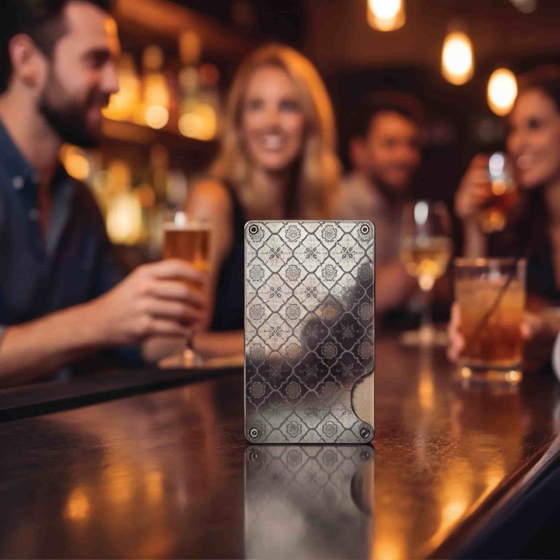 Moxxley MX-305 slim metal credit card holder – 316 stainless steel minimalist wallet with money clip