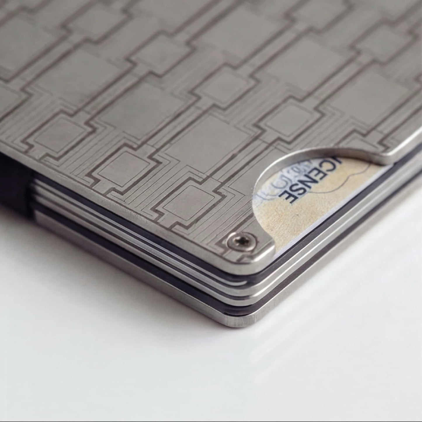 Moxxley MX-306 slim metal credit card holder – 316 stainless steel minimalist wallet with money clip