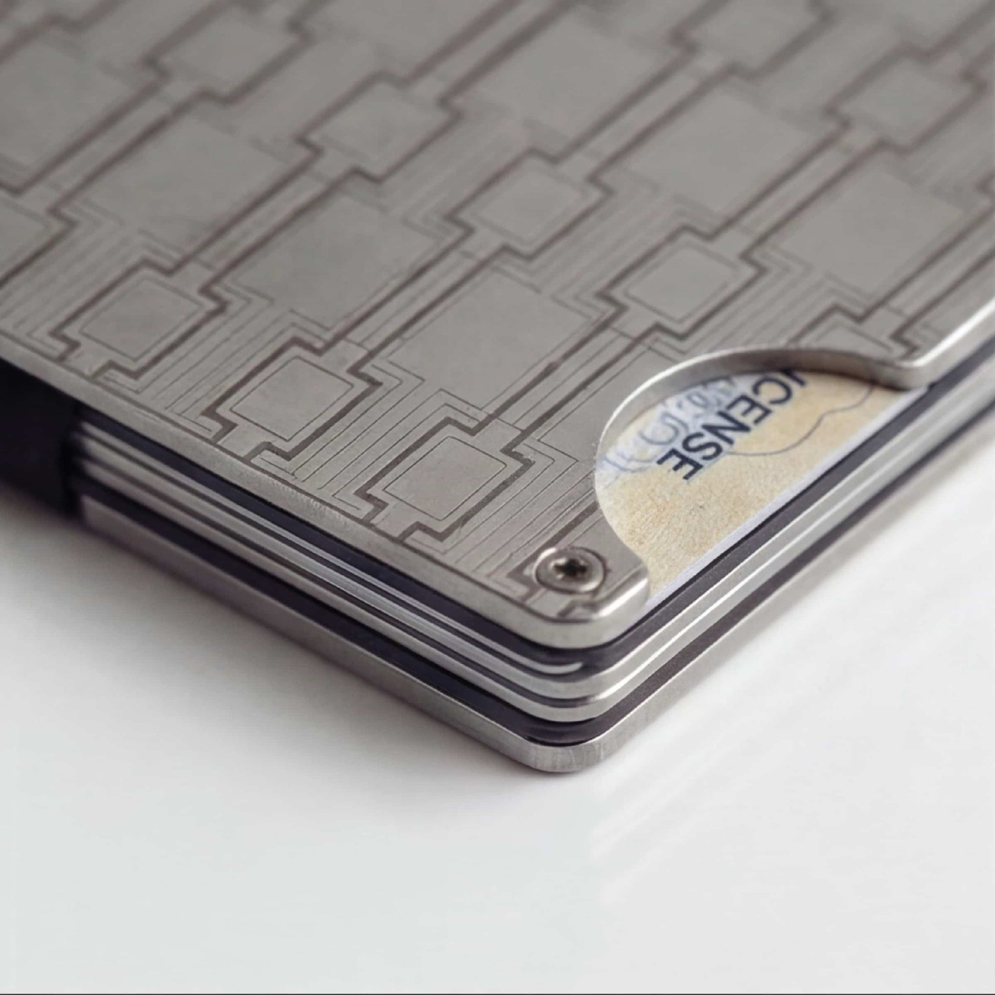 Moxxley MX-306 slim metal credit card holder – 316 stainless steel minimalist wallet with money clip